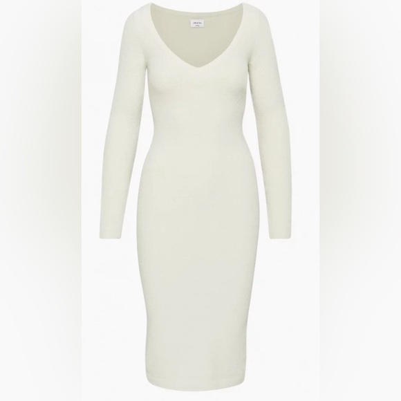 Aritzia Wilfred Free Hush Knit V-Neck Dress - Picture 2 of 8